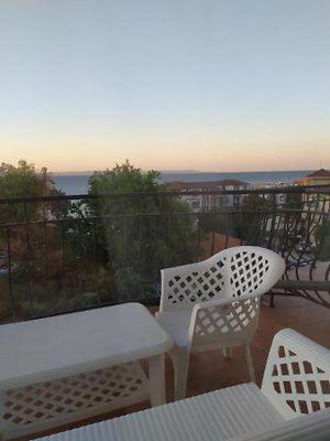 Denz Hotel Chernomorets Exterior foto