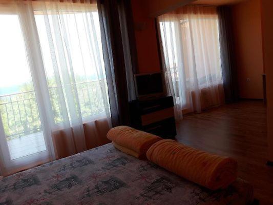 Denz Hotel Chernomorets Exterior foto