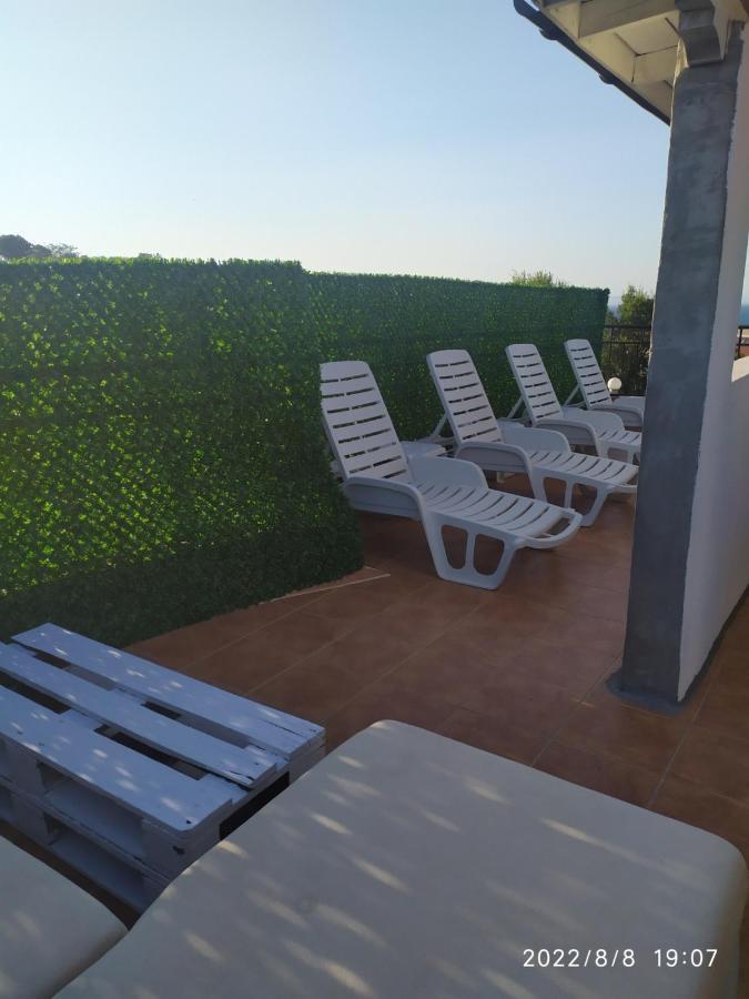 Denz Hotel Chernomorets Exterior foto